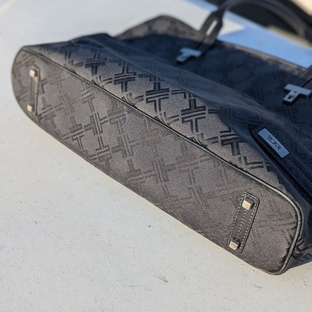 Tumi | Signature Collection Satchel Handbag Ballistic Black w/ Blue Interior - Picture 11 of 16